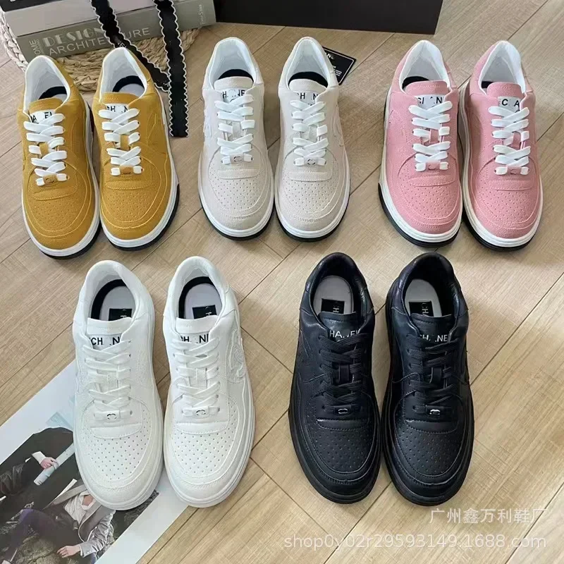 Thick Soled Sponge Shoes with High Height, Low Cut, Versatile, Simple, Couple Round Toe, Fashionable and Casual Sports Shoes