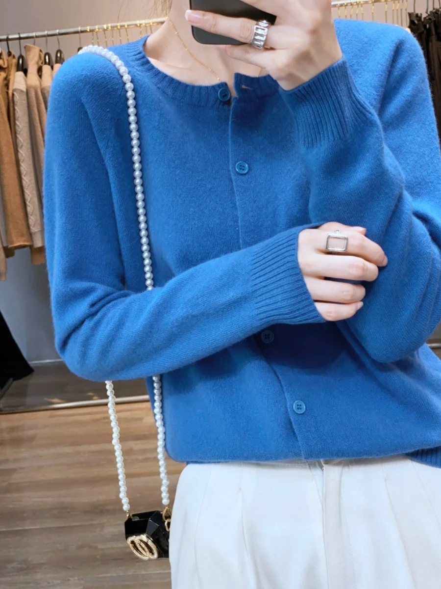 

Весна 2026: Новый женский вязаный кардиган с длинными рукавами, тонкий, однотонный, простой, элегантный, омолаживающий эффект