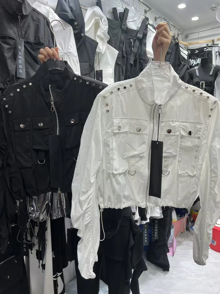 Cargo sunscreen jacket coat multiple pockets rivet shoulder unique design 2025 Summer loose fashion street cool jacket