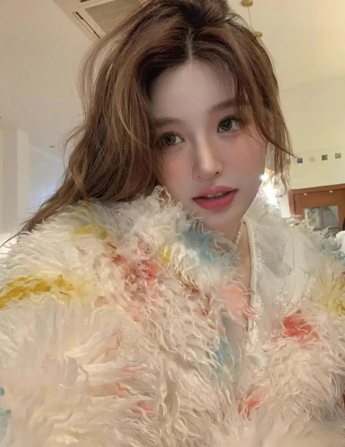 Winter Gekleurde Dot Tie Dye Lange Harige Shaggy Faux Bontjas Vrouwen Revers Kraag Harige Korte Losse Bovenkleding