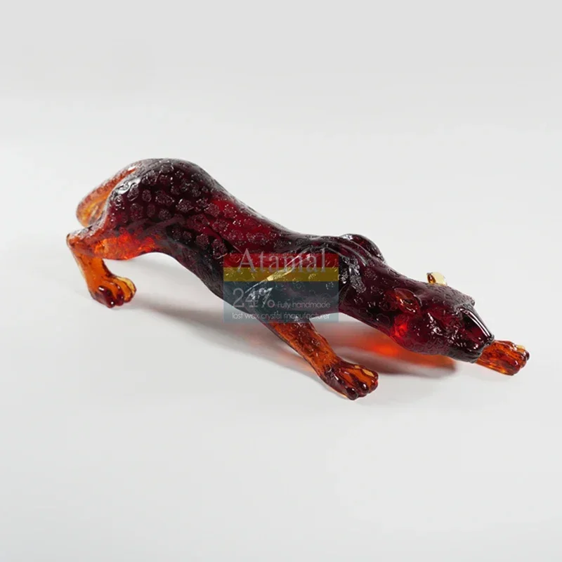 Lost Wax Craft Amber Crystal Cheetah Sculpture Realistic Style Bar Home Decoration Business Gifts