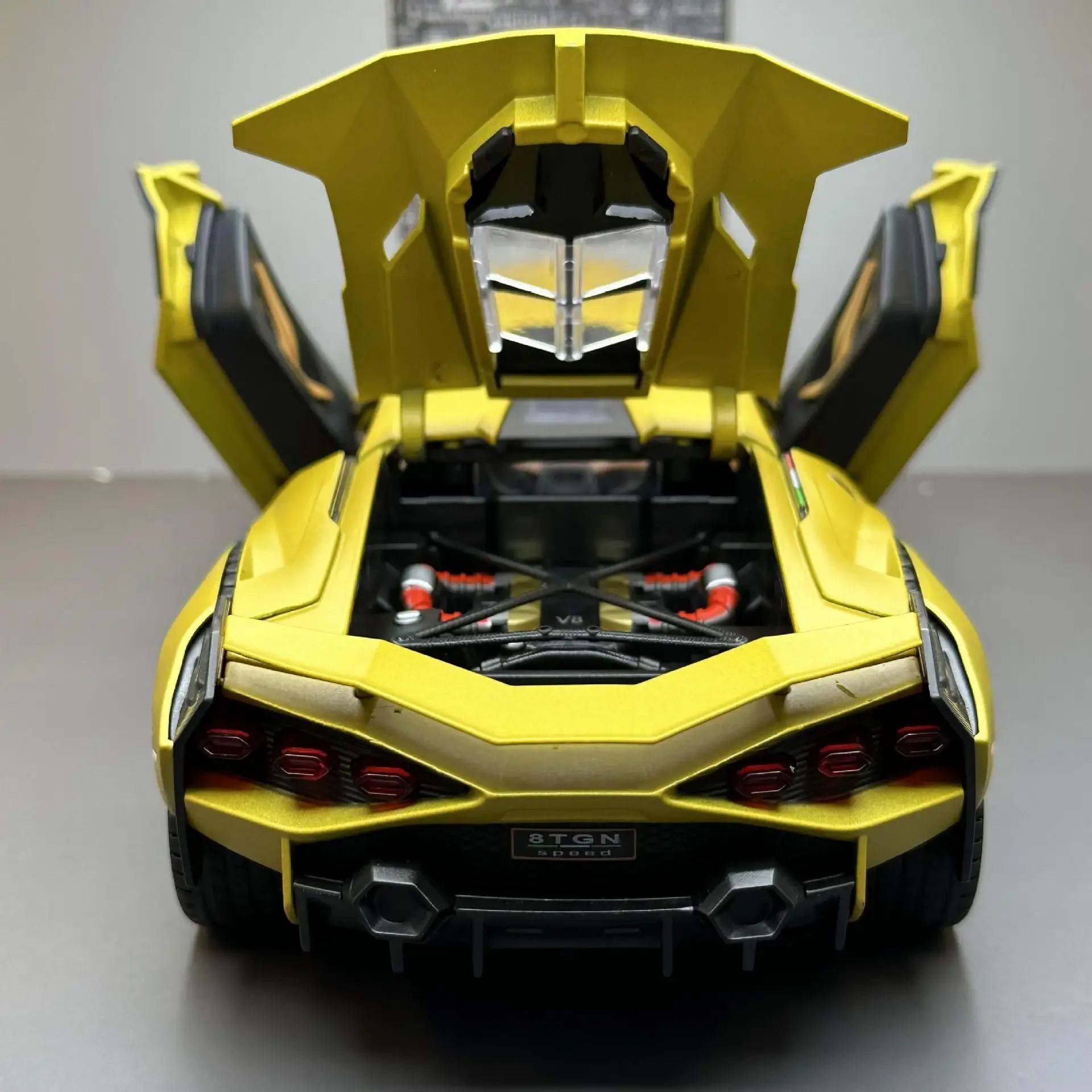 1:18 Lamborghini SIAN FKP 37 Alloy Sports Car Model Diecasts Metal Toy Car Model Simulation Collection Childrens Toy Gift A245