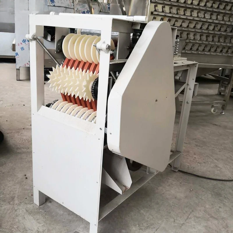 Automatic peanut and almond peeling machine, nut kernel soybean kernel peeling machine y
