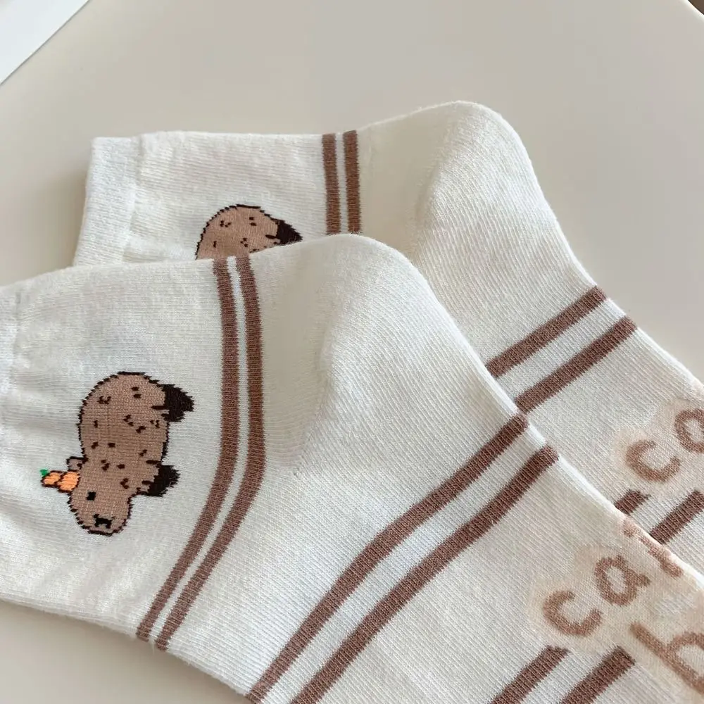 Atmungsaktive Streifen Capybara Kurze Röhre Socken Brief Lustige Baumwolle Söckchen Sommer Strumpfwaren frauen Cartoon Socken Mädchen