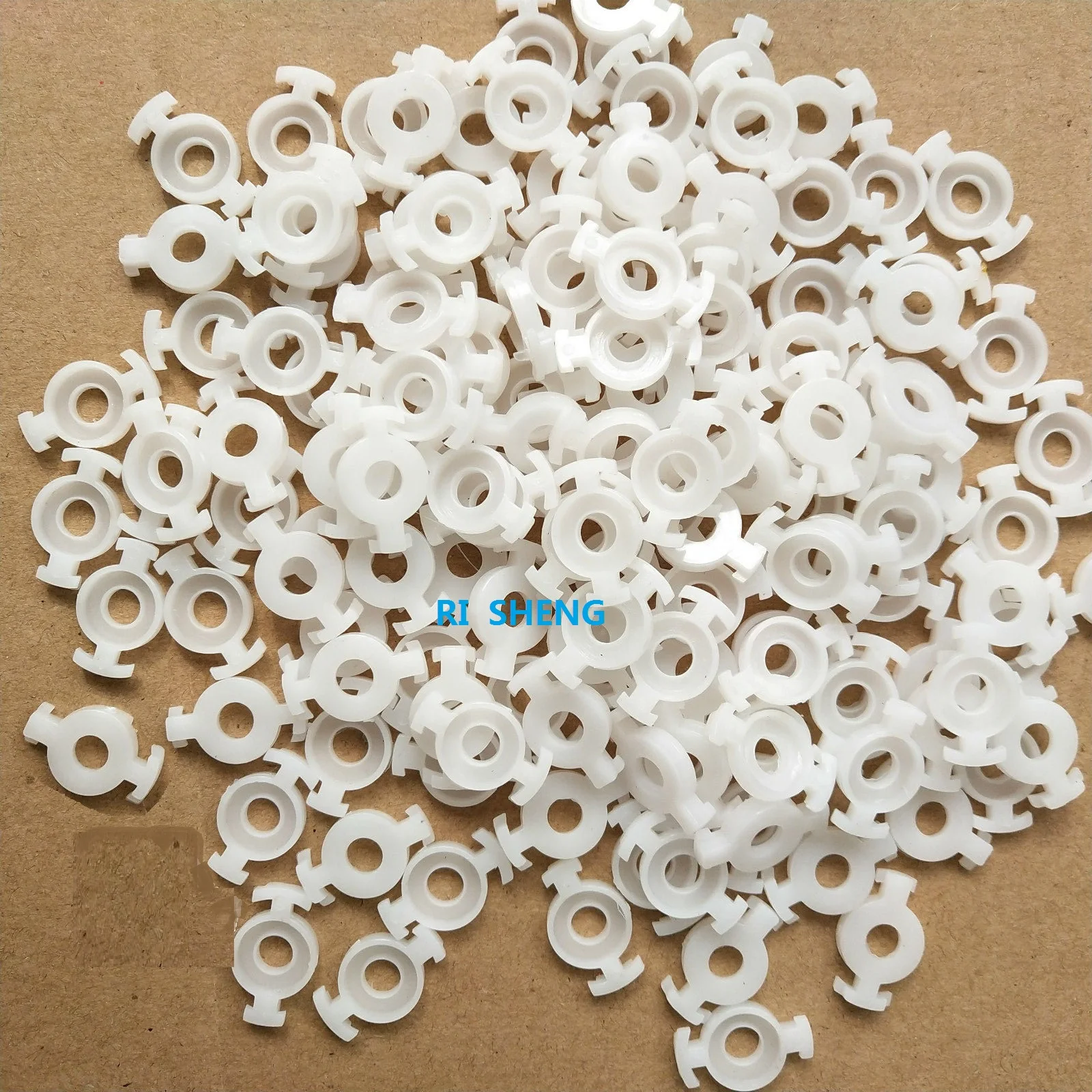 100 Trumpet Plastic Spring Holder Spring Support Accessories