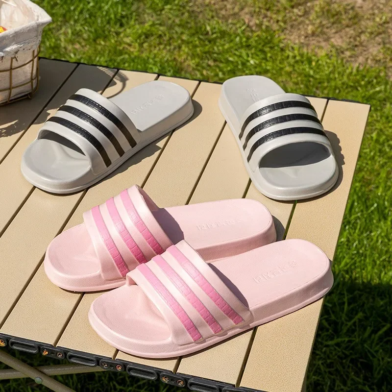 Flat Slippers Women Outdoor Beach Shoes Couple Bathroom Slipper Summer PVC Neutral Sandal 2024 New Fashion Thick Sole Flip Flops