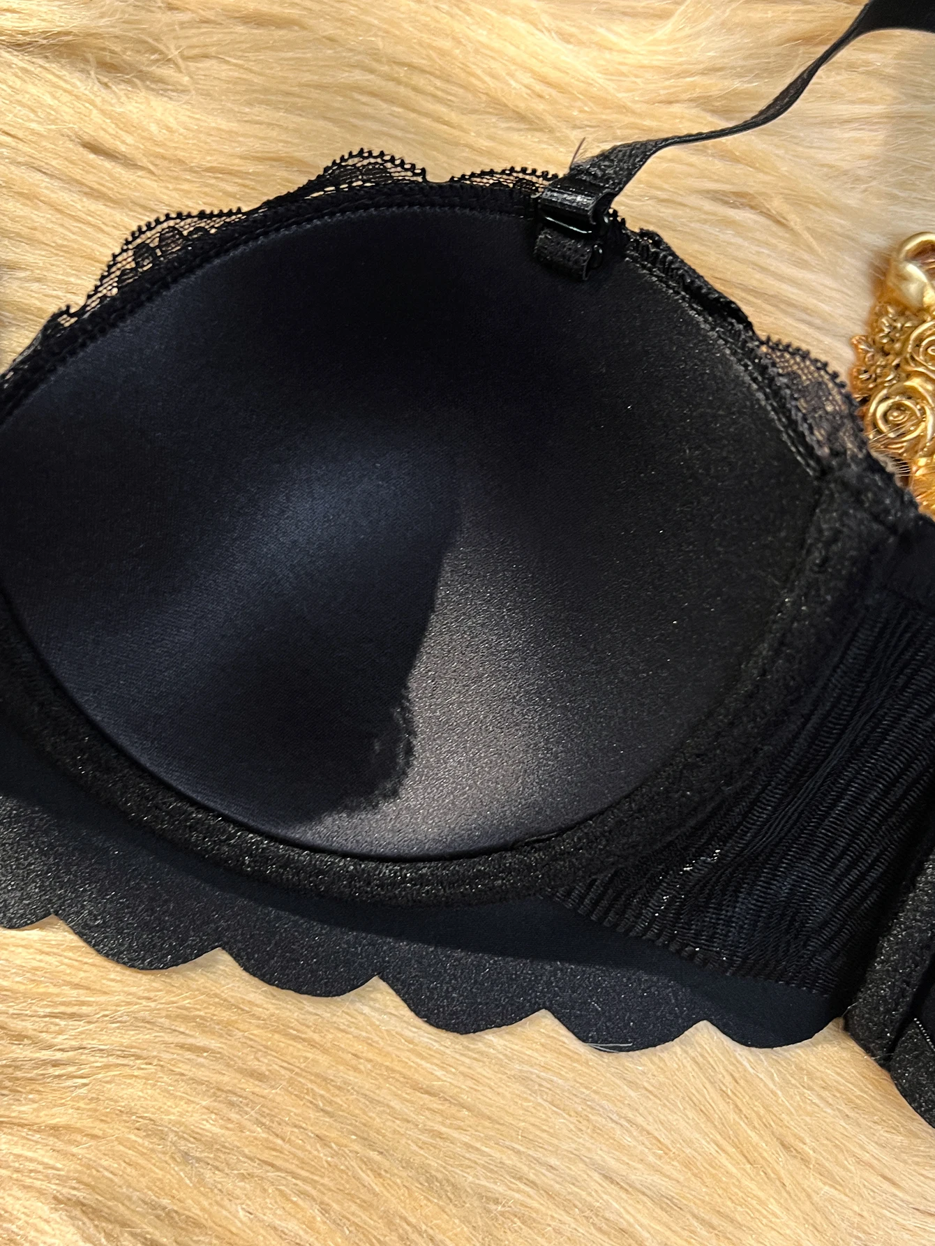 Biustonosz z koronkowym wykońc – Underwire Bra Padded recenzja i cena