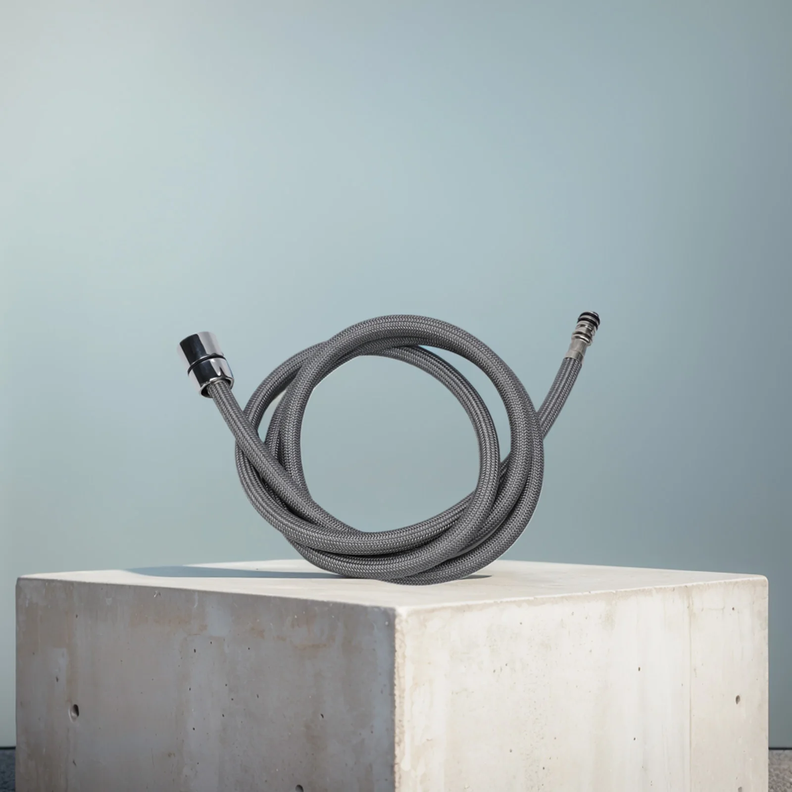 

Replacement Pull-Down Hose for Kitchen Sinks with PE Liner and Brass End Fittings Designed for Standard Faucet Compatibility