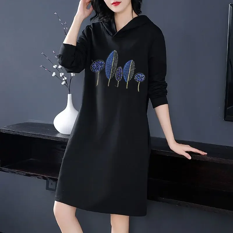 

2023 New Spring and Autumn Fashion Solid Color Hooded Embroidered Belly Covering Long Sleeve Temperament Commuter Mom's Dress