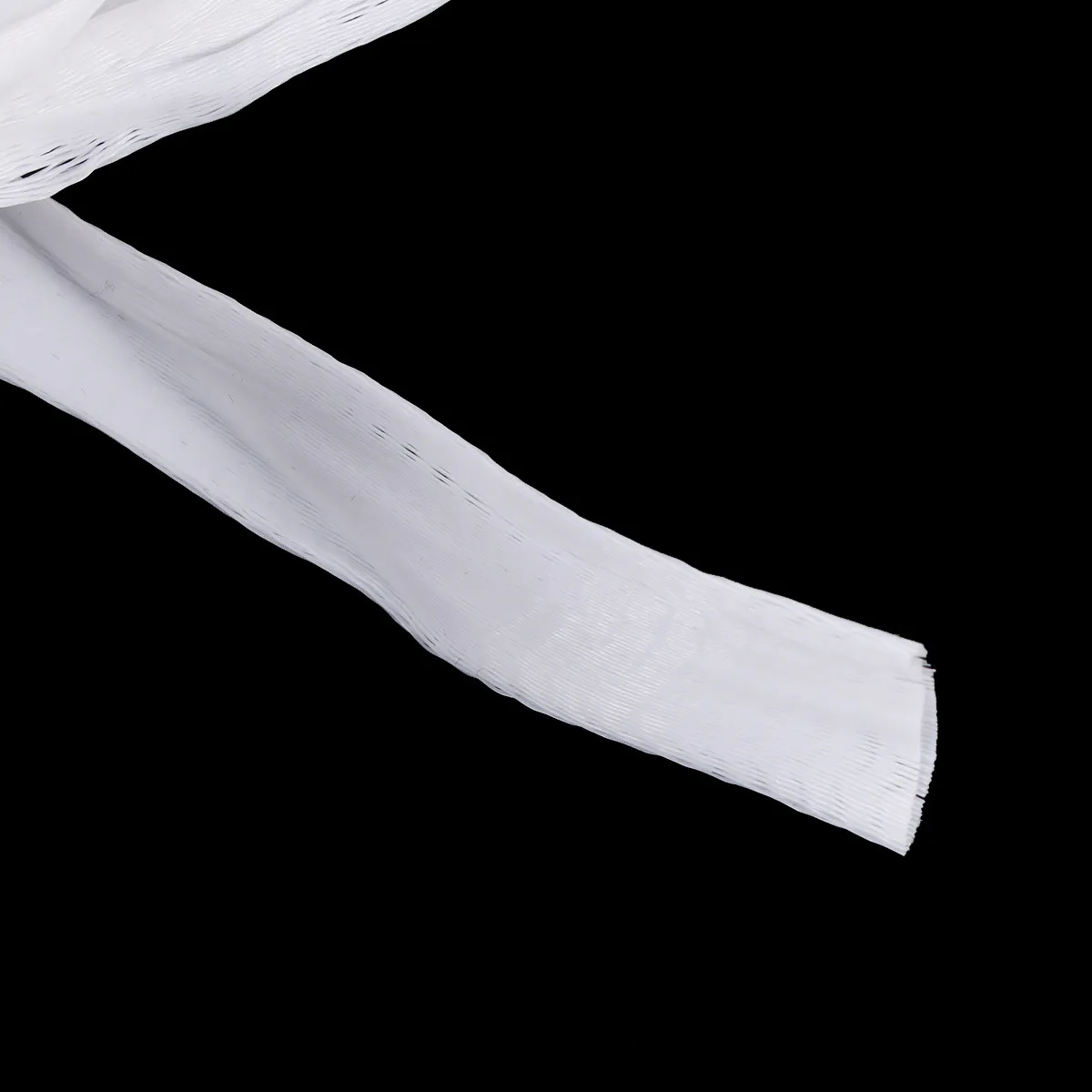 2 Rolls 18M Environmental Protection Nylon Net Cover Heavy Duty Plastic Protective Mesh for Supermarket Home Mall Use Collision
