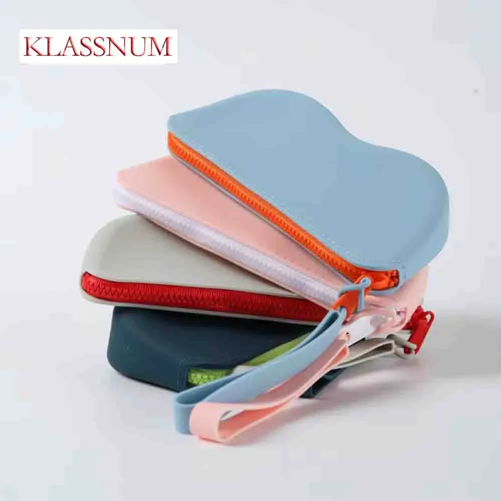 

KLASSNUM Women Waterproof Soft Silicone Glasses Bag with Zipper Chain Storage Cosmetic Coin Bag for Men Dustproof Glasses Box