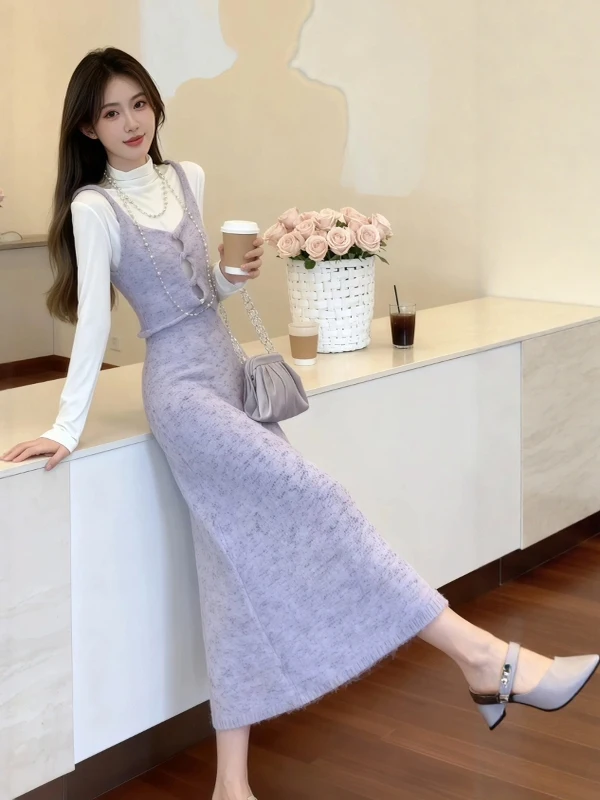 

Нежный фиолетовый вязаный жилет и длинная юбка: комплект из двух предметов для женщин. Весенний высококачественный облегающий ансамбль для комфорта и тепла. Модный.