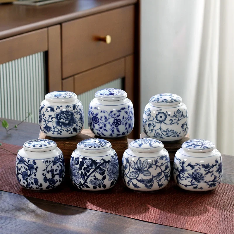 Mini Blue and White Ceramic Tea Jar Portable Moisture-Proof Candy Container Travel Tea Set Storage Box with Lid