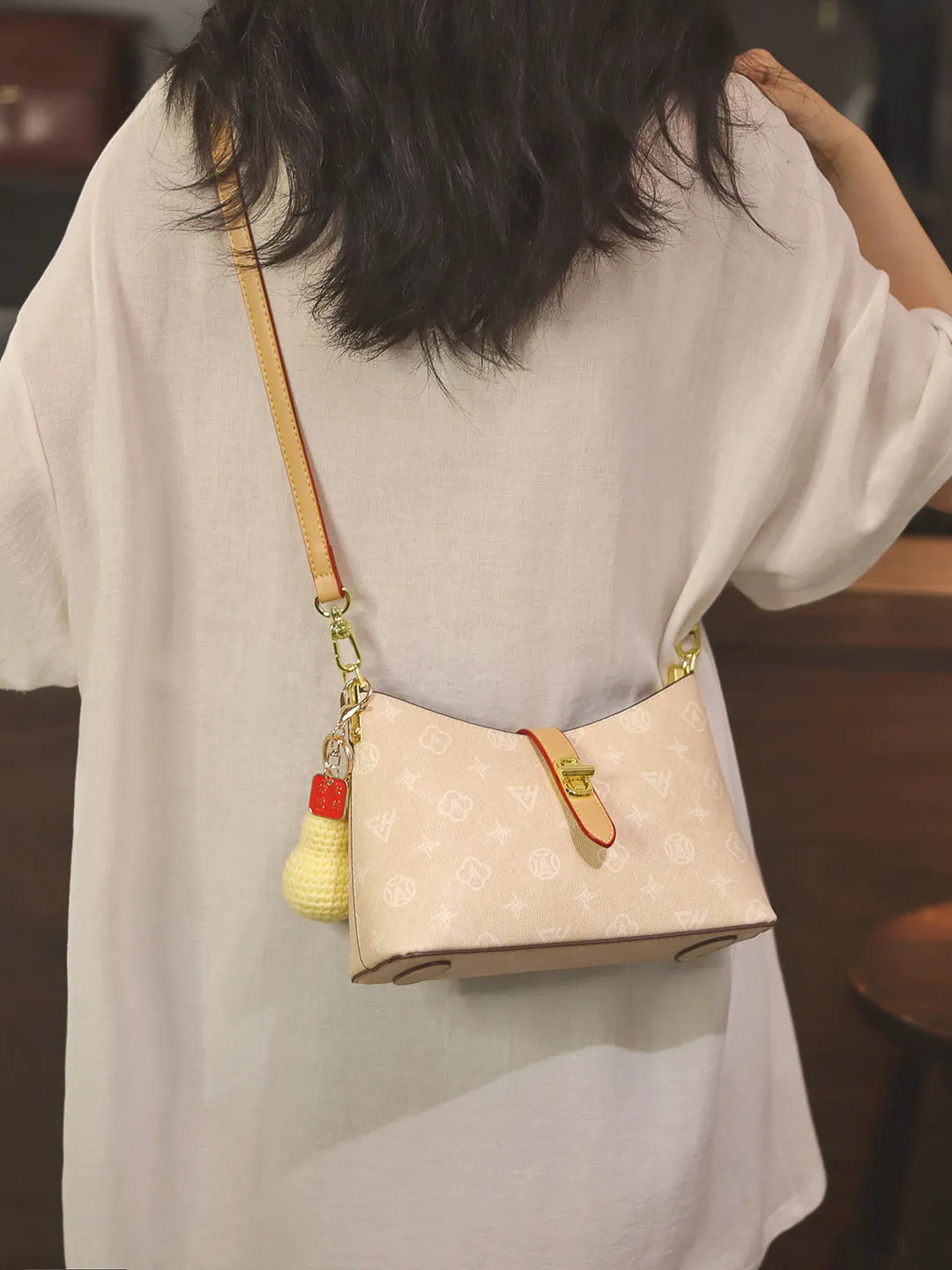 spring-summer-ladies-underarm-bag-large-capacity-casual-chic-shoulder-crossbody-handbag-luxury-sensation-trendy-unique-design