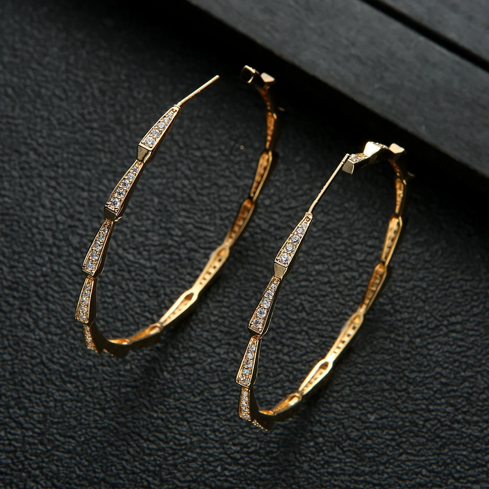 Luxury Geometry Circle Cubic Z - đánh giá và giá Women Accessories Dubai