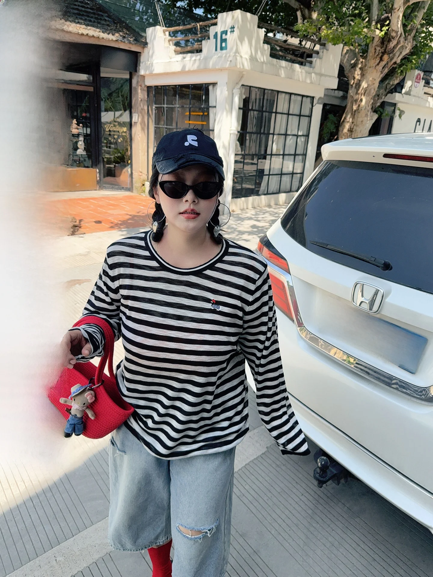 

Женская полосатая блузка больших размеров из ледяного шелка с защитой от солнца, с длинным рукавом, летняя, стройнящая, универсальная, для полных женщин, для повседневной носки