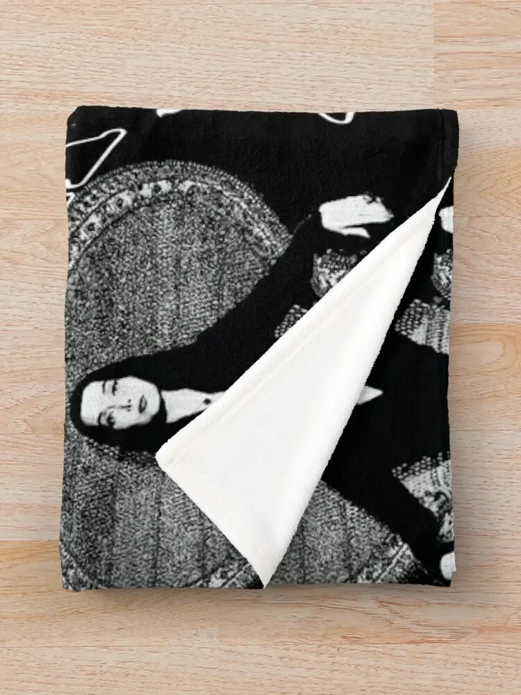 - এটা আমি যা পরিধান- Morticia Addams Throw Blanket کرسمس کی سجاوٹ نرم ترین Fluffy Softs Blankets