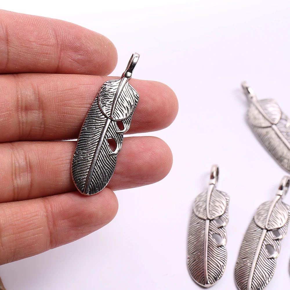 6-Piece Set of Three-Dimensional Textured Feather Handmade Accessories, Vintage Hollow Feather Leaves with a Simple Design, Suitable for DIY Bracelets, Necklaces, Earrings, and Handmade Beaded Decoration Accessories