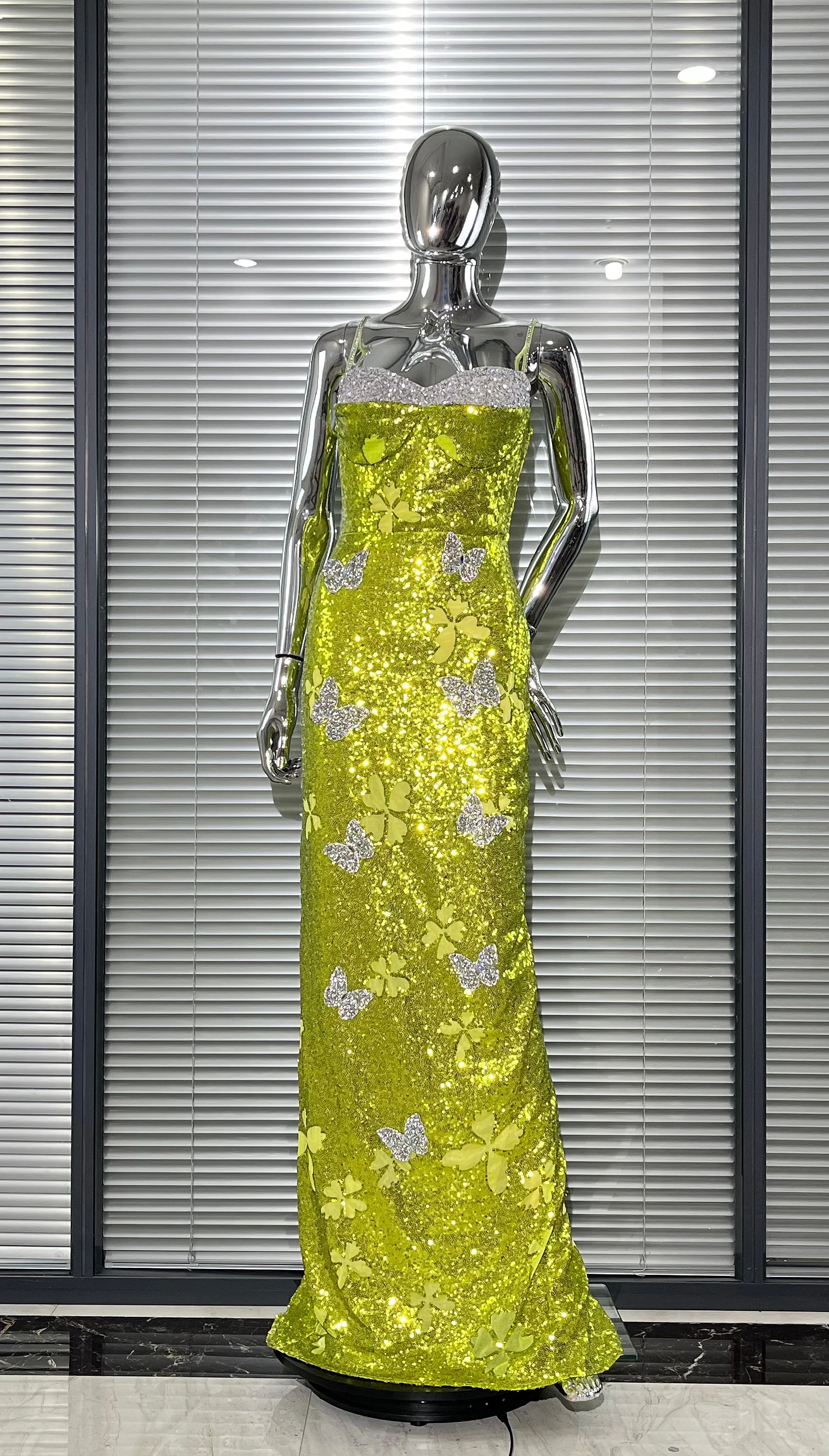 Haute Couture Shining Butterfly Diamonds Yellow Green Sequins Floor Length Dress Birthday Party Dress Celebrity Banquet Outfit view 2