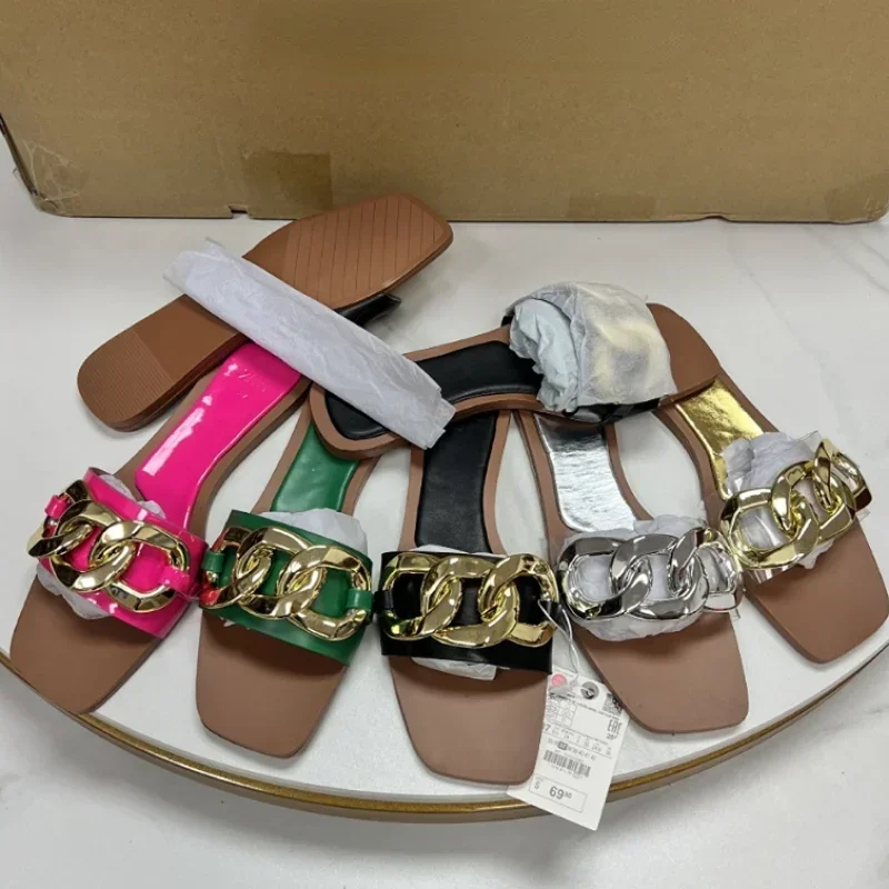 Sandali estivi da donna moda metallo decorativo testa quadrata esterno indossare tacco piatto scarpe da donna da spiaggia di grandi dimensioni in