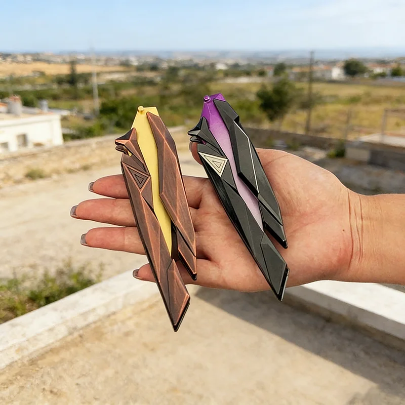 Butterfly Knife Plastic & Zinc Alloy Replica Foldable Balisong Trainer Game Peripheral Cosplay Prop Gift for Gamers Unsharpened
