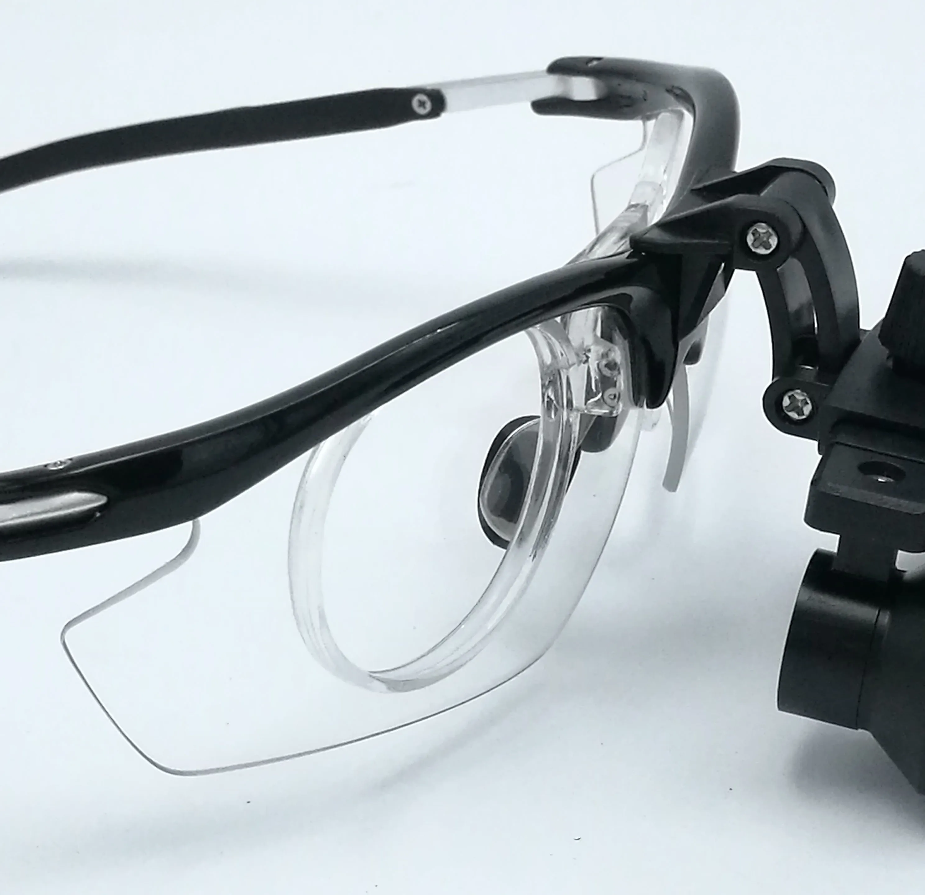 High Quality Dental Medical Binocular Loupes Variable Magnification 2.5X Ultra-lightweight 200-550mm Aluminum Frame