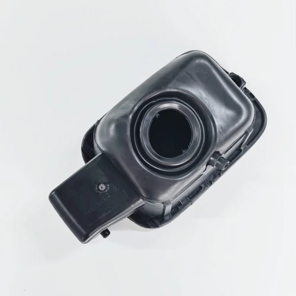 

Suitable for Passat2012-2018 Passat Refueling Port Small Door Fuel Tank Cover 56D809857 561809857