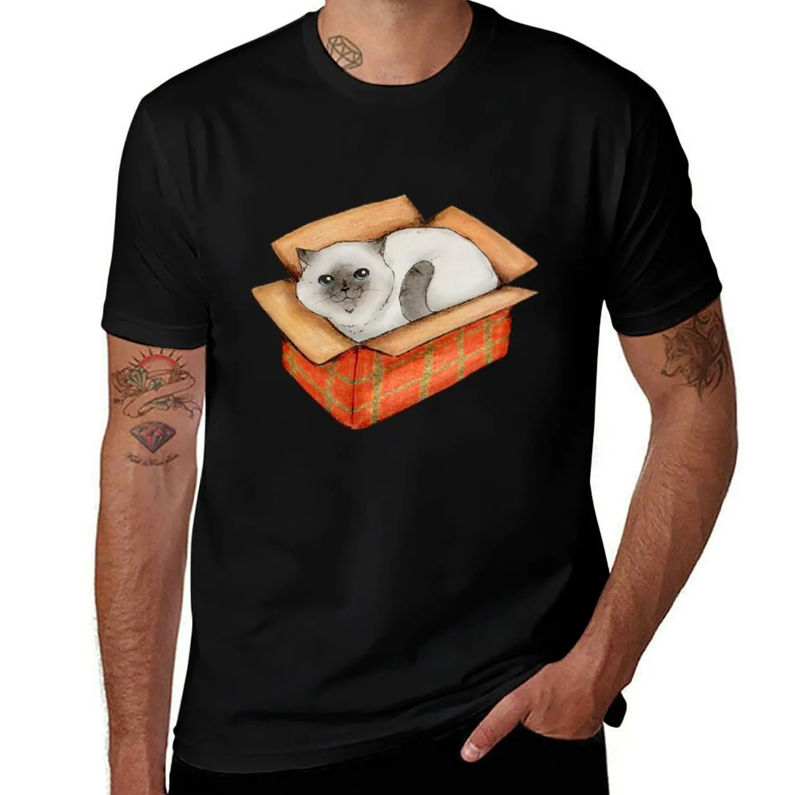 

Cat in a Christmas gift box T-Shirt t shirts for man pack cotton t shirts for man graphic funny t shirt custom print T-Shirt