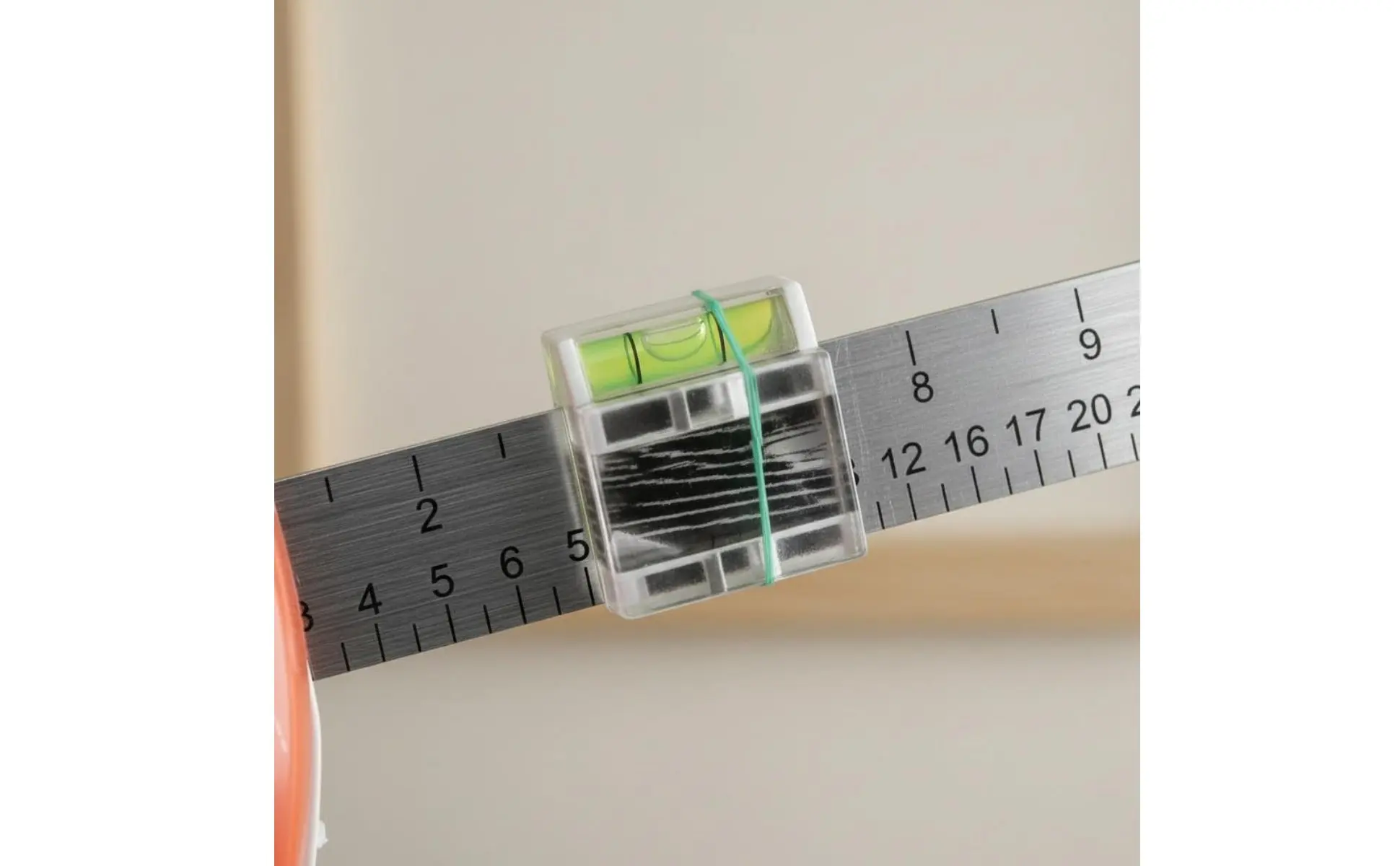 Picture Hanging Leveling Tool Ruler Precise Alignment Picture Hanger Tool with Leveling Tool Wall Frame Hanging Tool Sturdy ABS