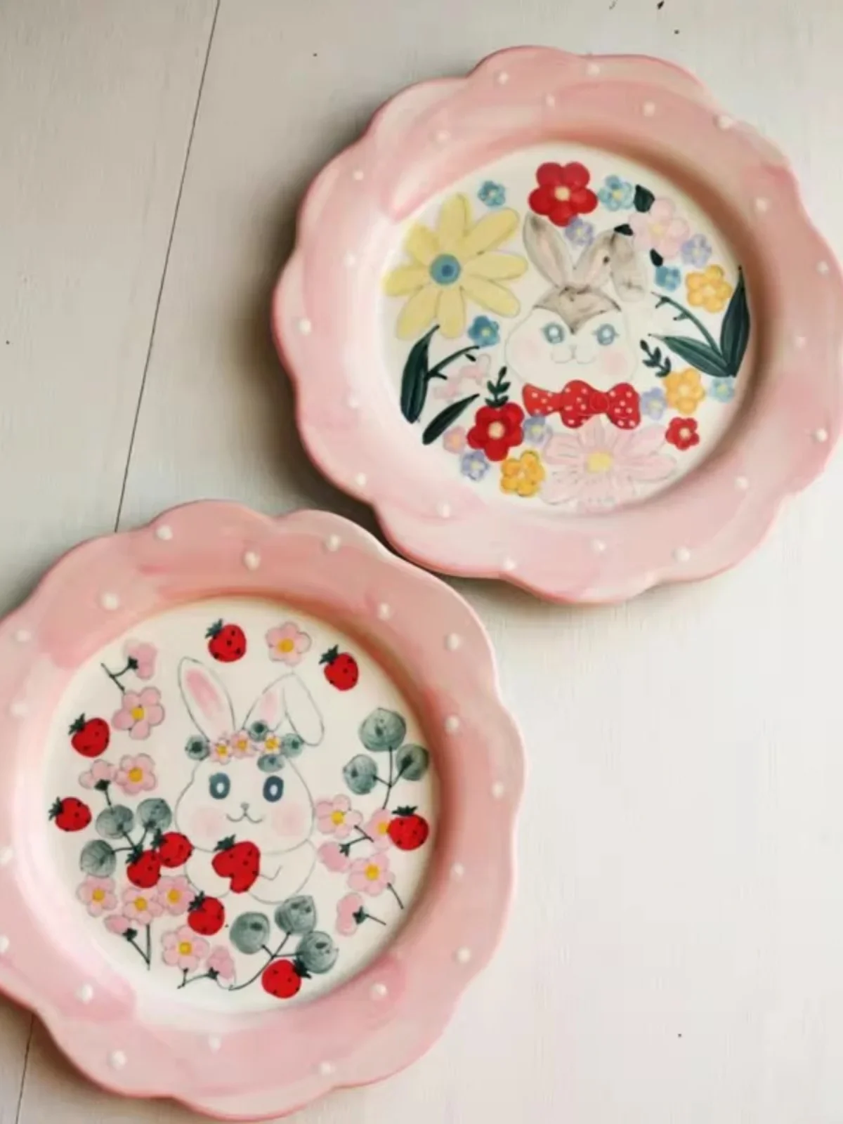 

Japanese design Yamaguchi small strawberry rabbit petal ceramic underglaze color hand-painted dessert plate plate.