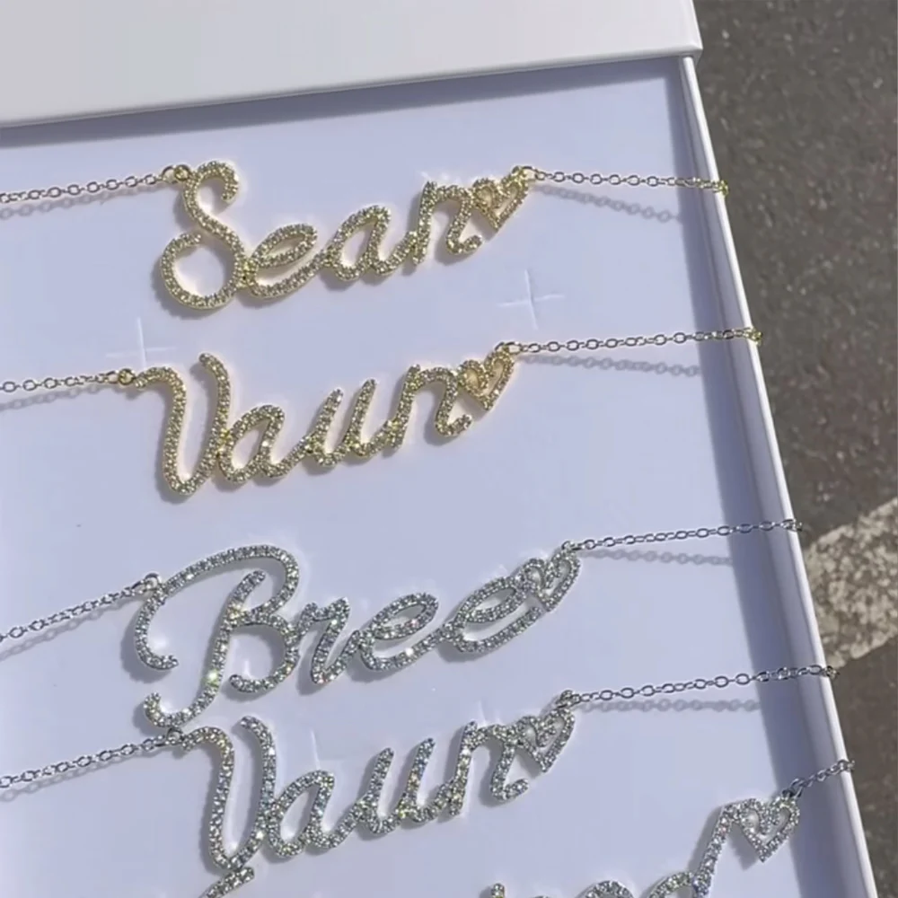 UWIN مخصص مخطوطة اسم القلب القلائد للنساء مثلج خارج مكعب الزركون سلسلة القلائد شخصية الأزياء والمجوهرات