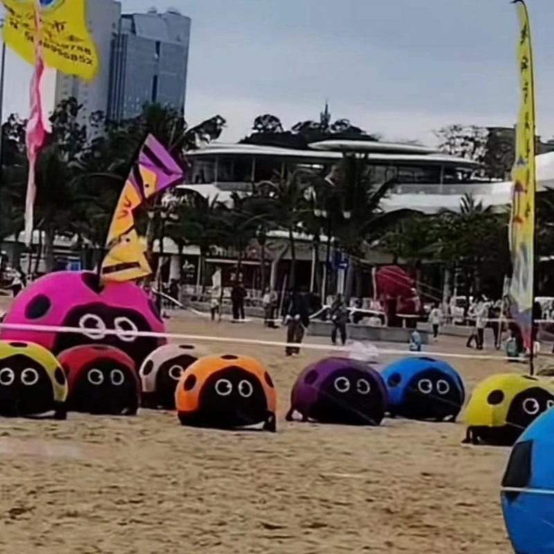Aquilone coccinella aquiloni morbidi per i bambini possono camminare non volare nylon ripstop gioco all'aperto giocattoli intrattenimento sportivo gioca con aquilone weifang