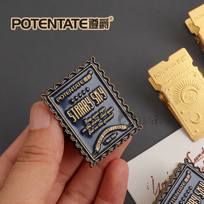 1PC Deluxe Vintage Brass Clip Heavy Metal Binder Paper Clamps Double-sided Pattern for Office Kitchen, Drawing Board, Art Crafts