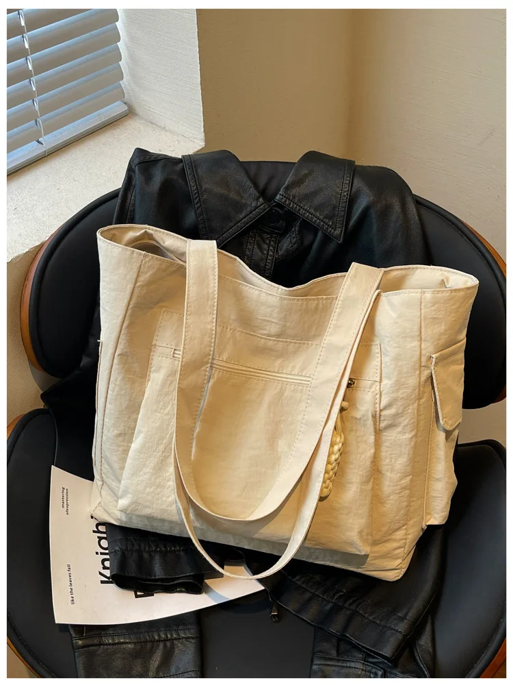 Neue modische Nylon-Schultertasche, große Kapazität, leichte, lässige Alltagstasche, Umhängetasche für Damen – Detail 39