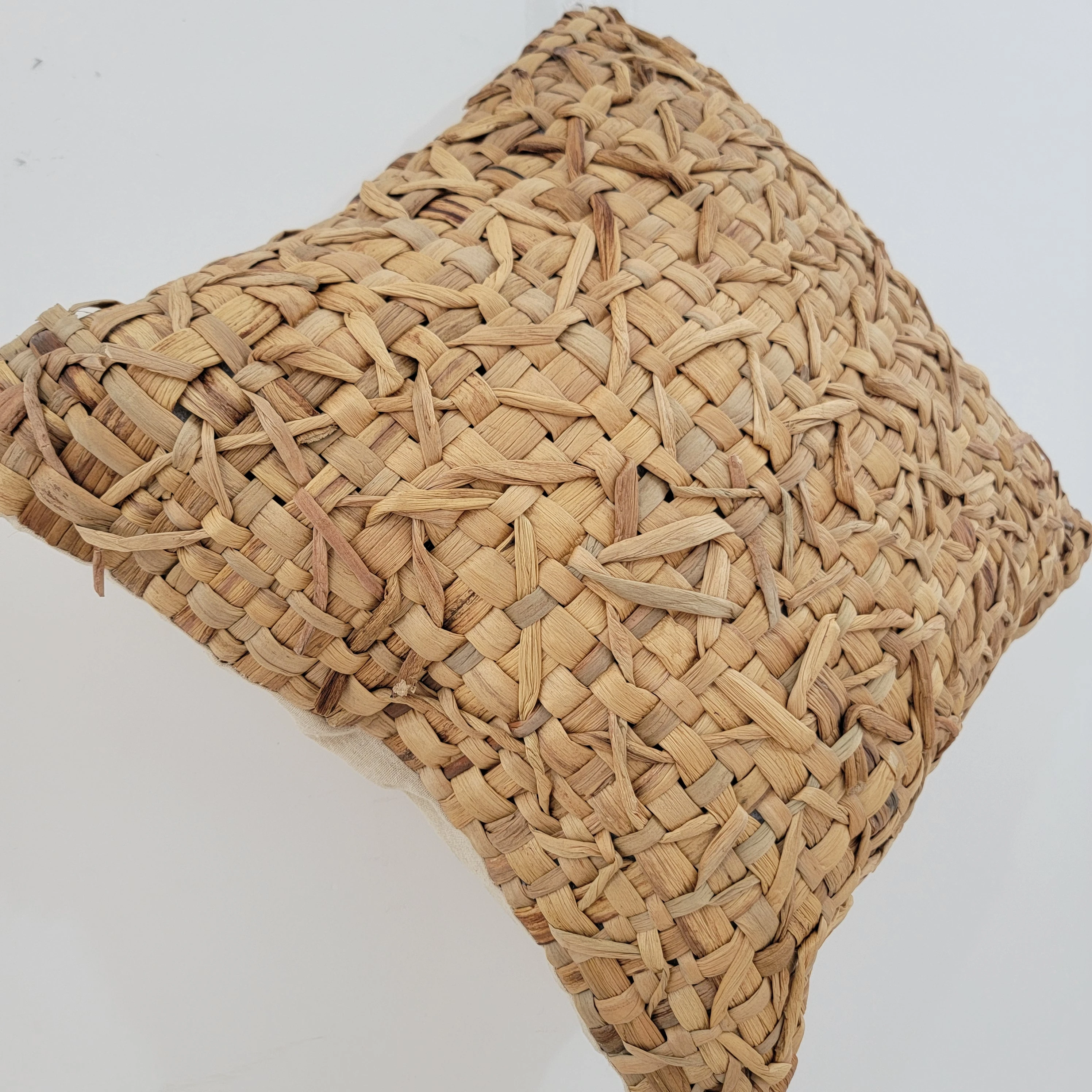 Natural Fiber Crochet Water Hyacinth Pillow Cushion Handwoven Decorative Square Throw Pillow for Sofa Bedroom - Eco-Friendly