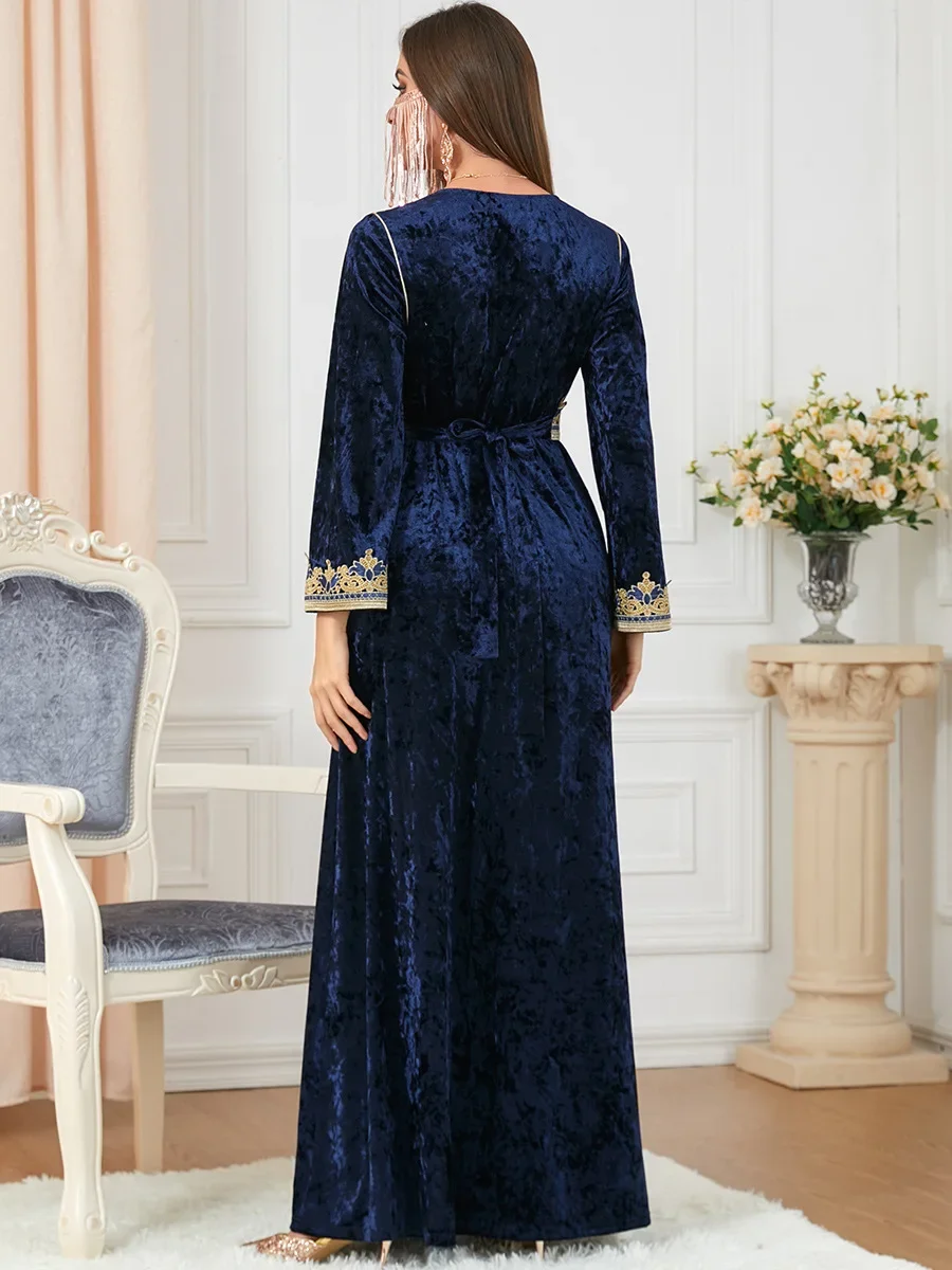 Autumn Winter Thicken Velvet Muslim Dress Women Abaya Embroidery Split Morocco Party Dress Kaftan Turkey Arab Long Robe Vestidos