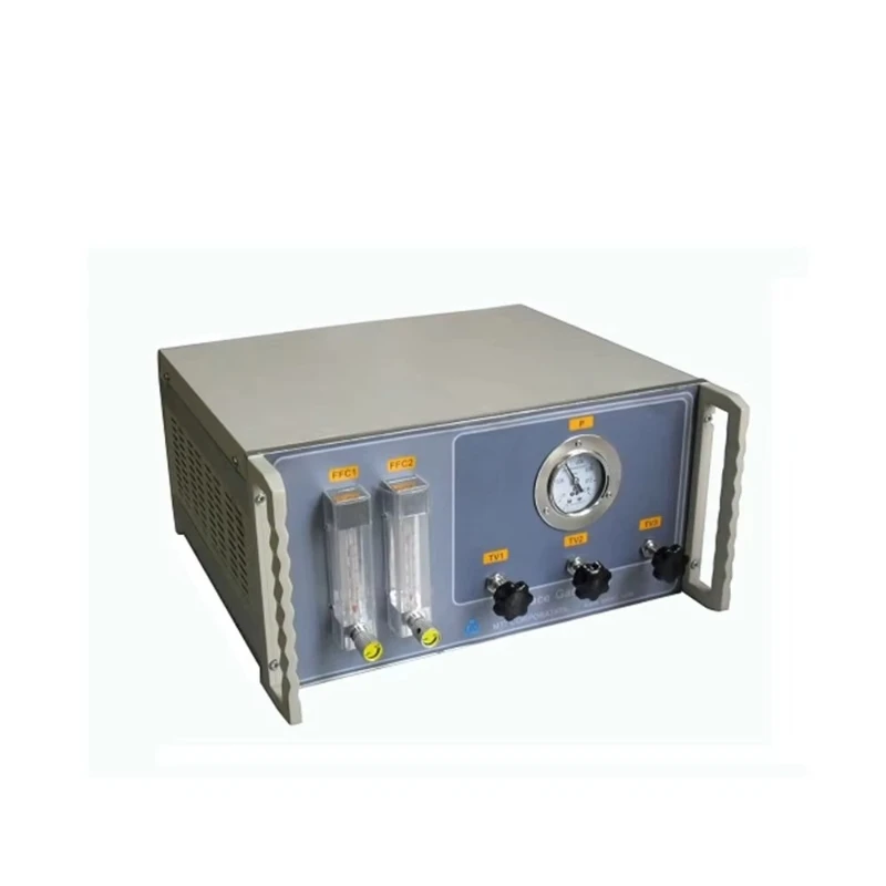 

Compact dual-channel trace gas mixer