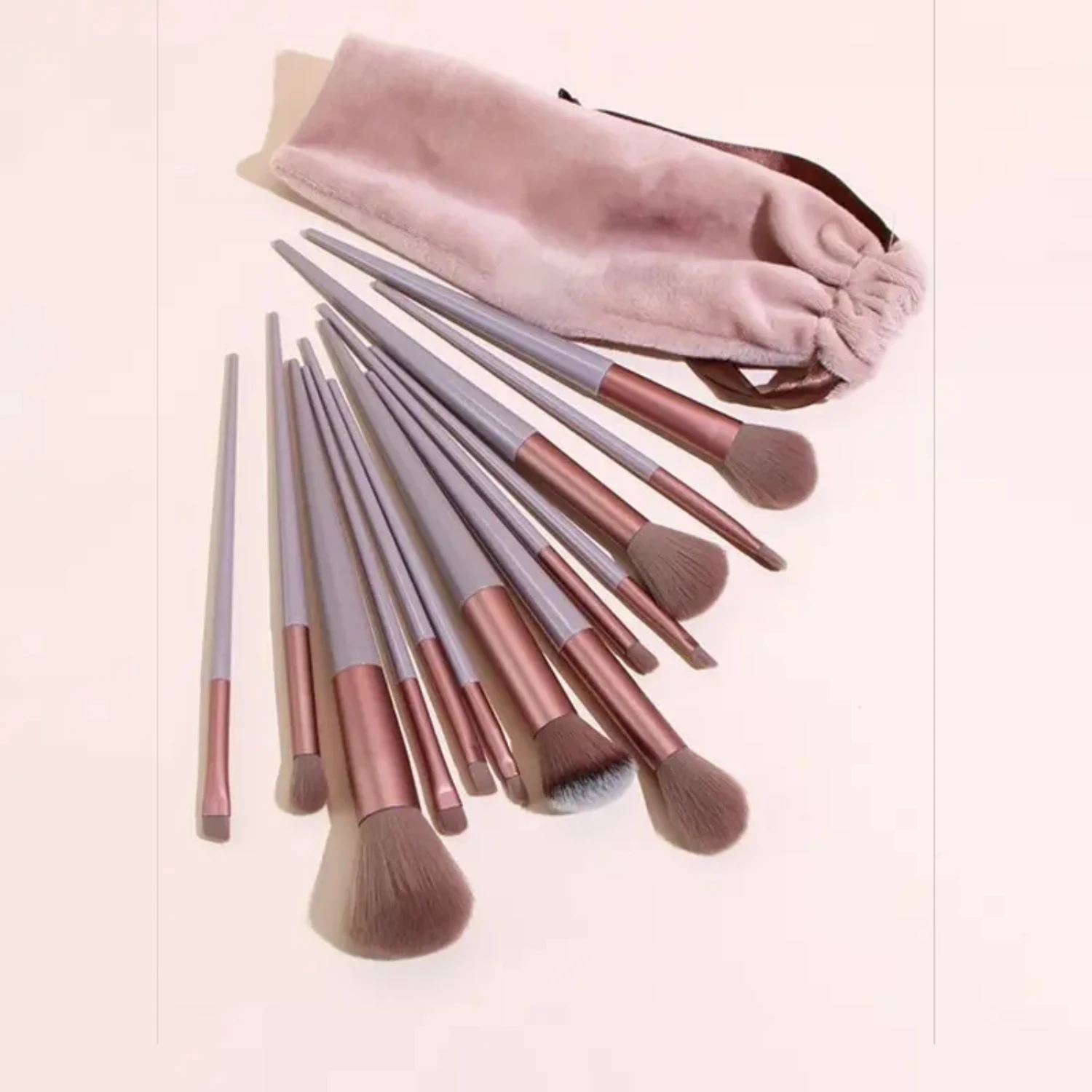 Travel-Friendly, Portable and Durable 13-Piece Makeup Brush Set for Effortless and Precise Application - On-the-Go Beauty Essent