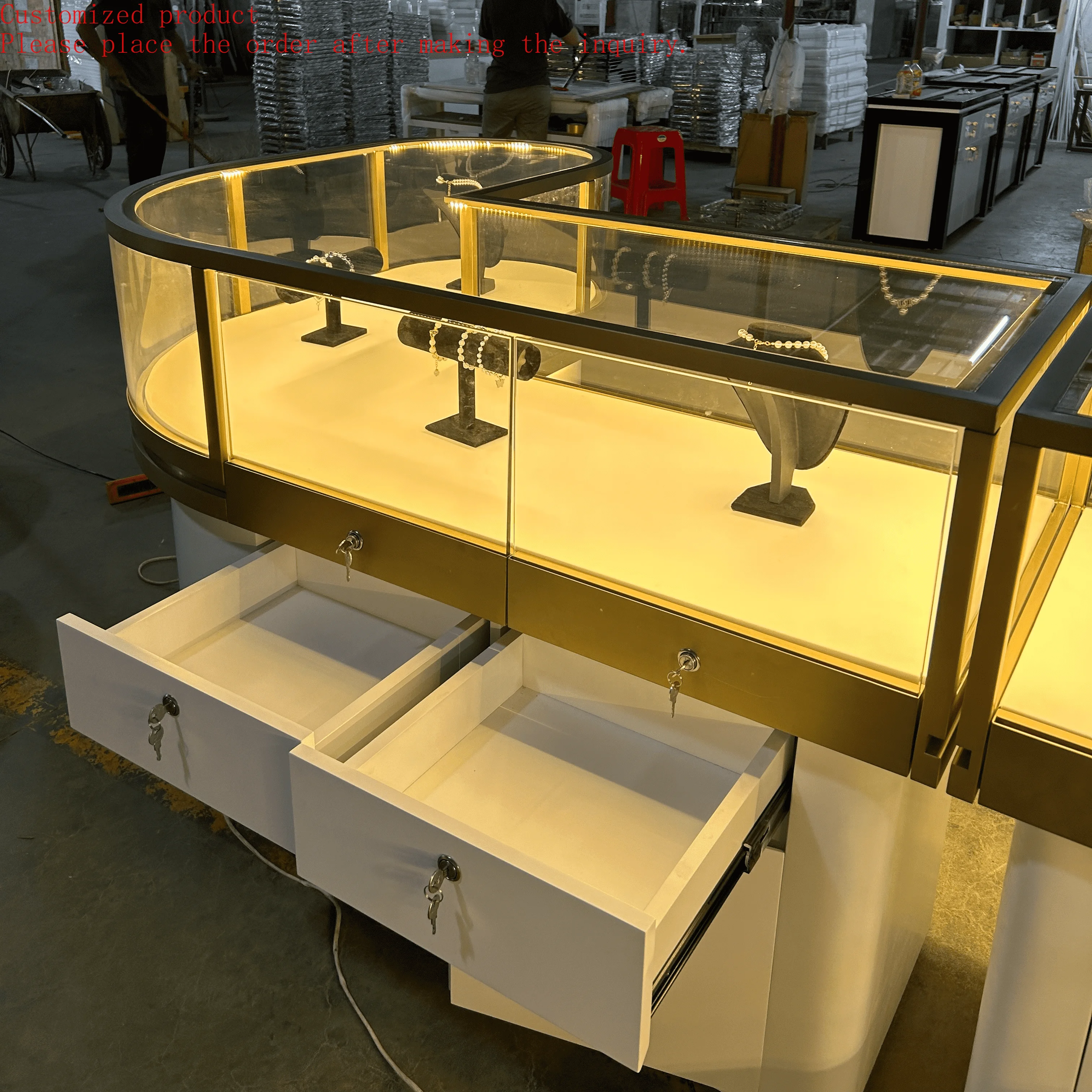 

High-End Gold Jewelry Store Display Cabinet Wooden Glass Showcase Round Stainless Steel Jewellery Counter Shop Design Showcase