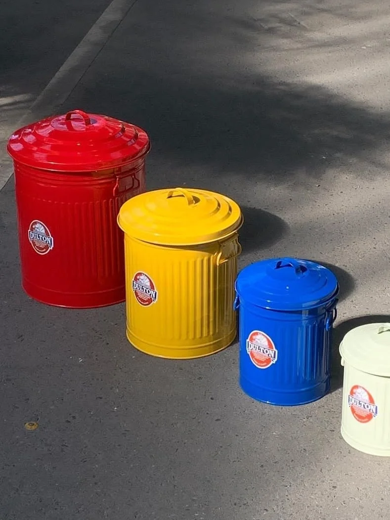 

Large Metal Storage Bucket DULTON Xiamen Moon Neighbor Studio Car Home Miscellaneous Storage Trash Can round Shape 16L Capacity