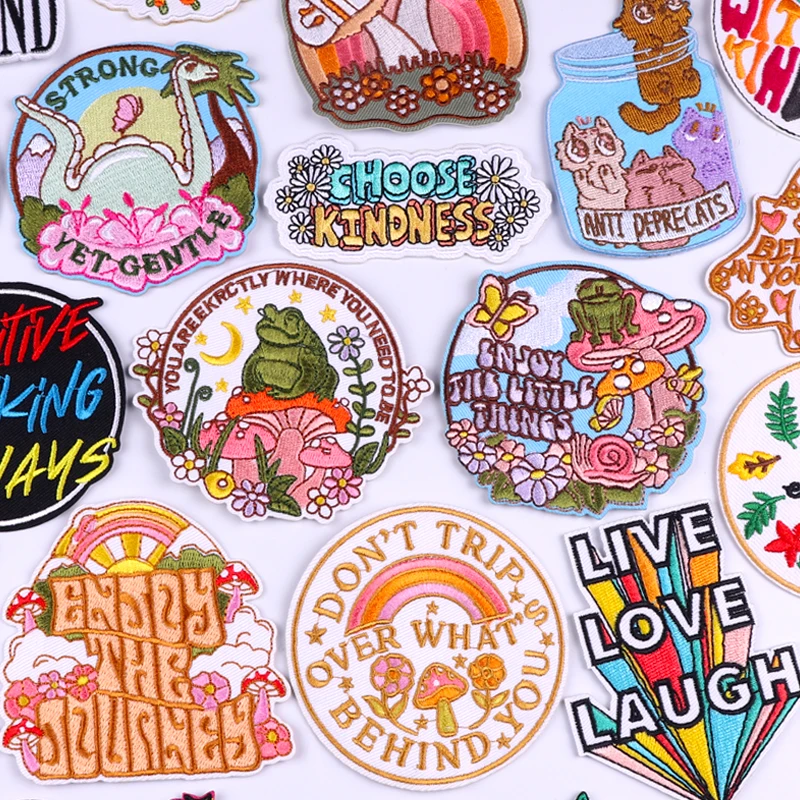 Natur Tier gestickte Patches für Kleidung Cartoon Blumen Patches auf Kleidung Nähen Stickerei Patch Aufkleber Jacke Abzeichen