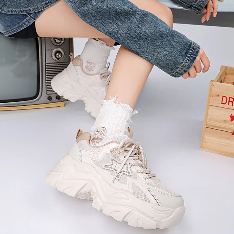 

Women Casual Shoes 2025 New Women's Designer Vulcanized Shoes Retro Sports Shoes Fashion Chunky Sneakers Female Zapatos De Mujer