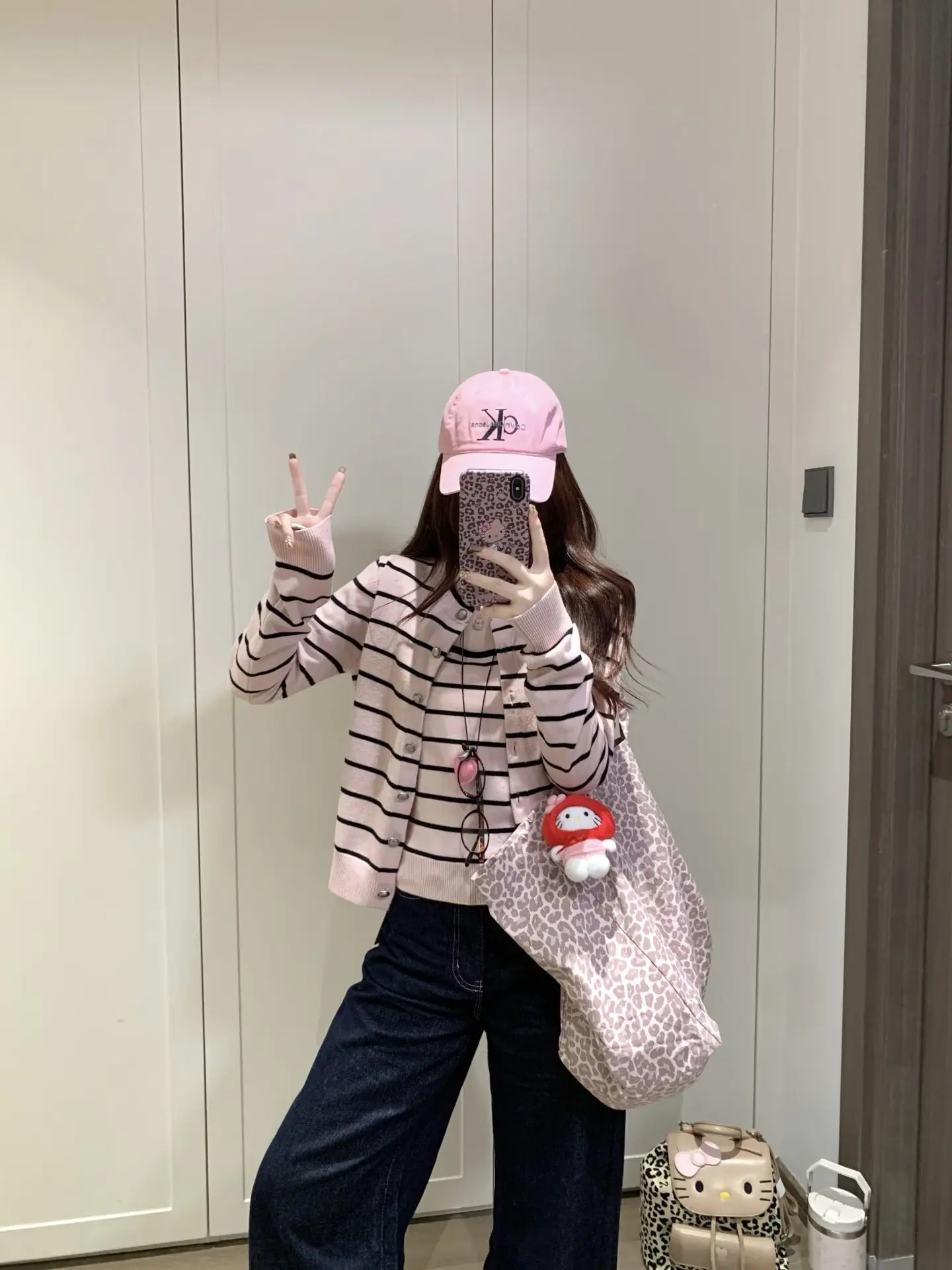 طقم كارديجان محبوك مخطط وردي للسيدات أوائل الخريف كوري Sle جميل طقم مكون من قطعتين من القطن الناعم طويل Sve مستدير...