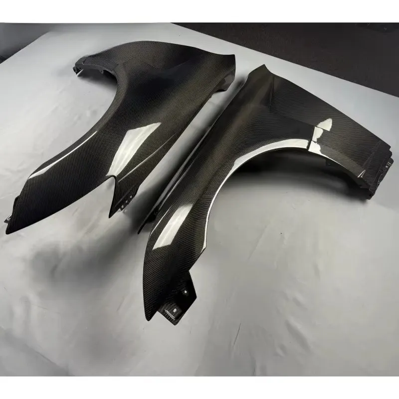 V1-style Carbon Fiber Fenders for Infiniti G35 Coupe 2004-2006 6