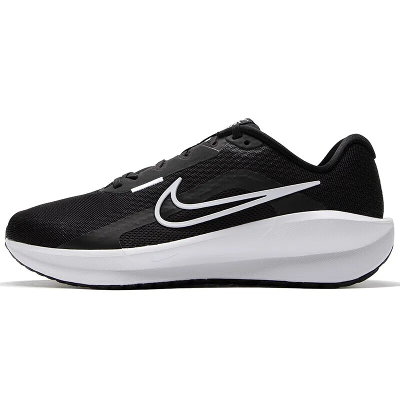 

Nike Lightweight and Comfortable Professional Road Running Shoes for Men, New Ultra-Light Soft-Soled Everyday Running Shoes Downshifter 13Wide Classic Black and White Casual Sports Shoes, a Must-Have for Travel Fj1284-001