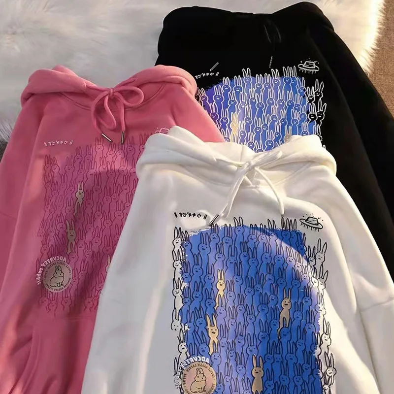 

2022 Autumn and Winter New American Style Retro Graffiti Printing High Street European and American Feeling Ins Pullover Sweater