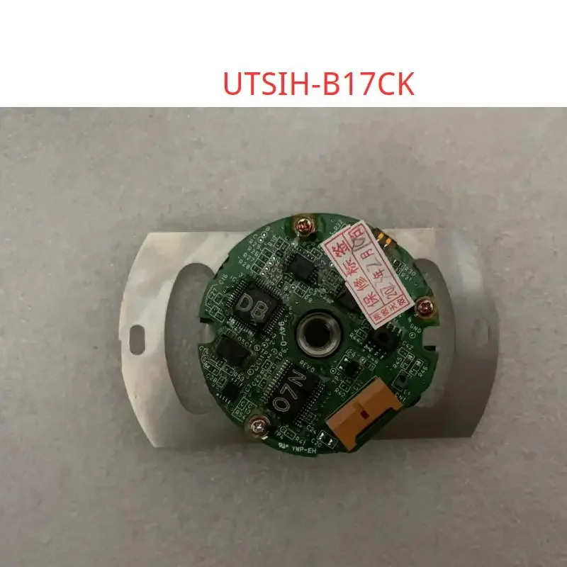 

UTSIH-B17CK Brand new yaskawa encoder for motor，Need to provide motor model