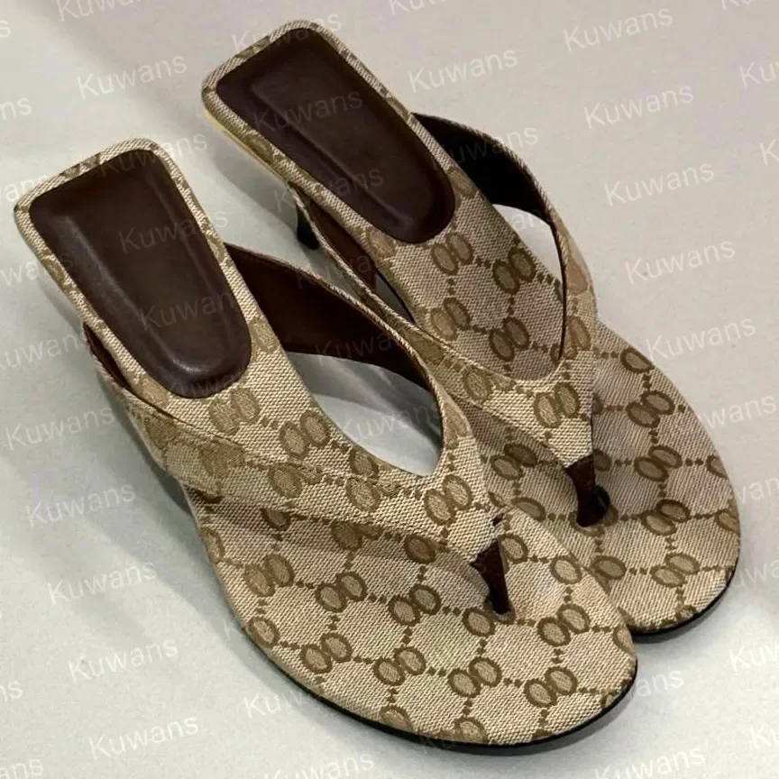 

Designer Vittoria Thong Sandals Women Kitten Heels Flip Flops Summer Beach Luxury Canvas Heel High Leather Slippers Fall Mules P
