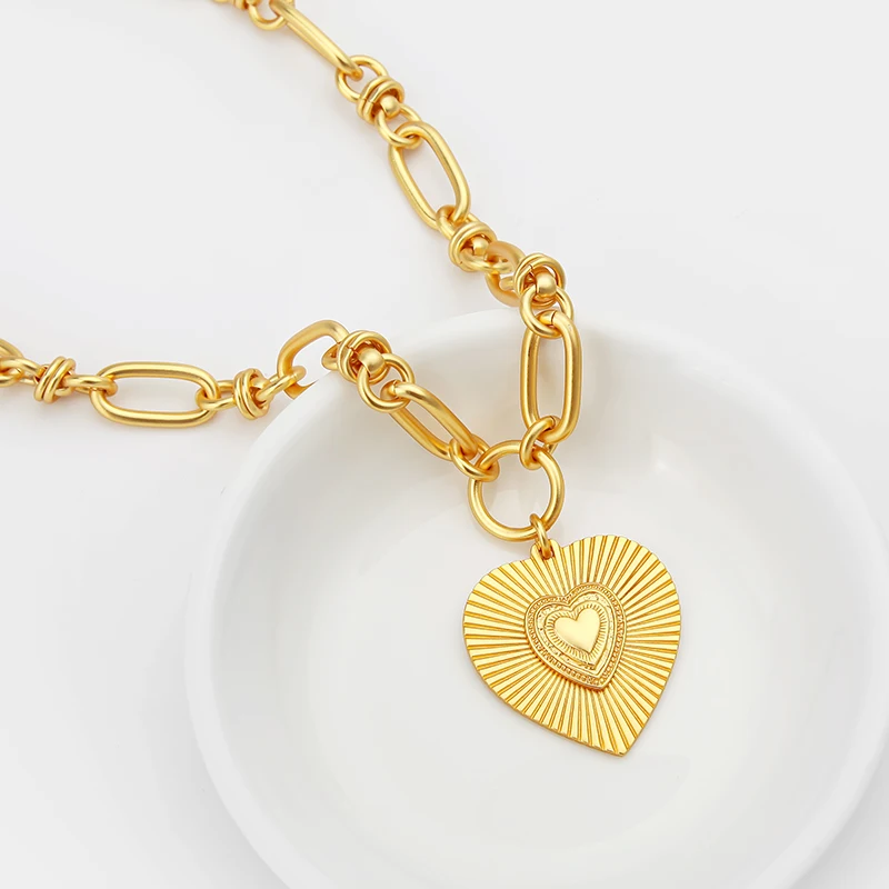 Thick Chain Heart Pendant Necklace For Women Trending Waterproof Gold Color Necklace Fashion Part Jewelry Dropshippping