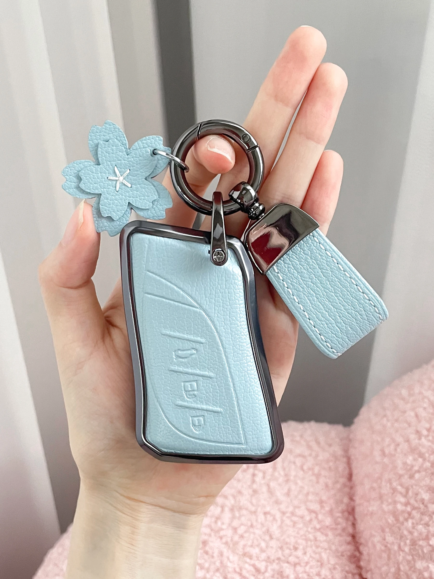 

Simple Style Handmade Aluminum Alloy + Blue Leather Car Remote Key Case Cover for ES200 RX300 NX200 NX350h ES300h UX260